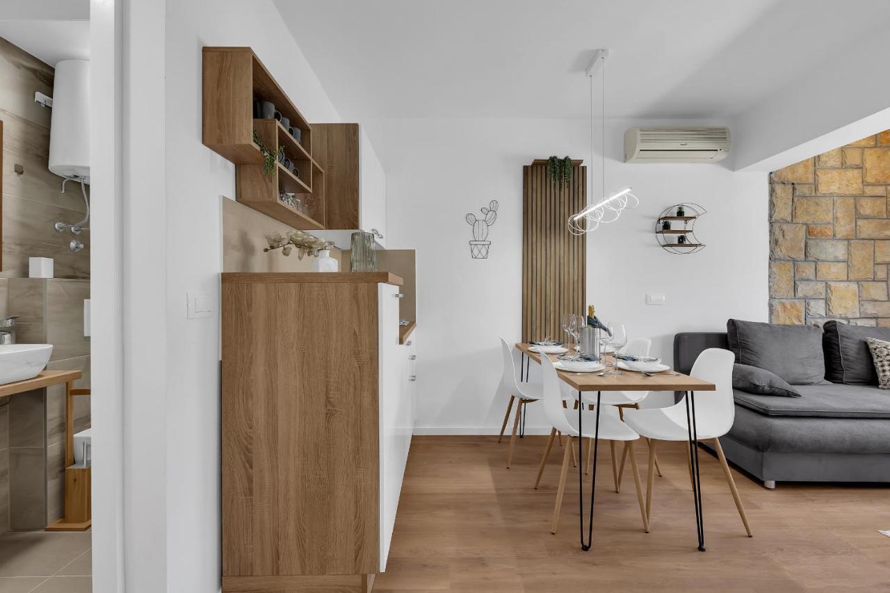 Rafael Apartment Makarska Exterior photo